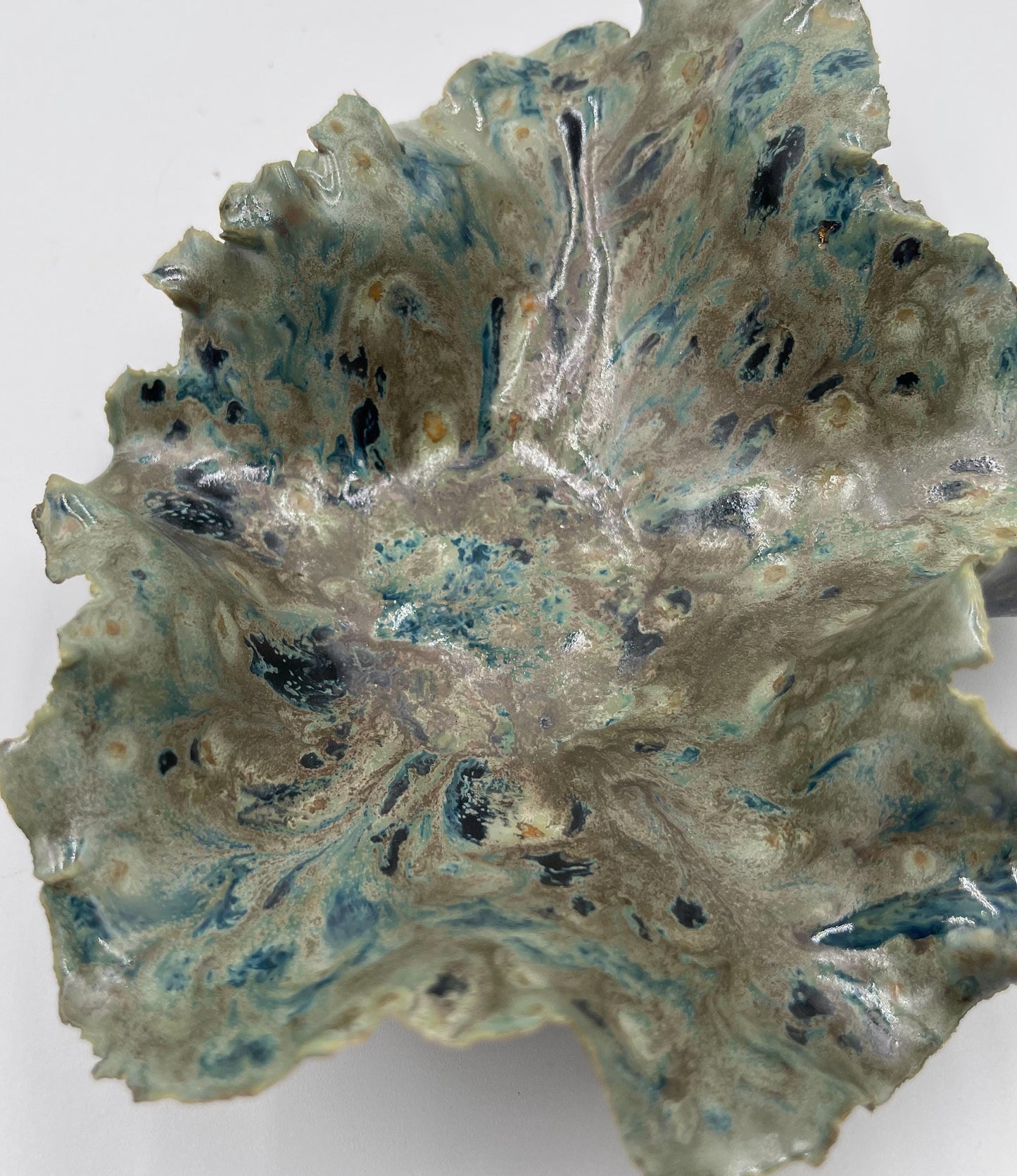 Blossom Bowl – Handmade Porcelain Keepsake Dish – Unique Ceramic Art Bowl – Sculpted Decorative Gift – Pottery Home Decor